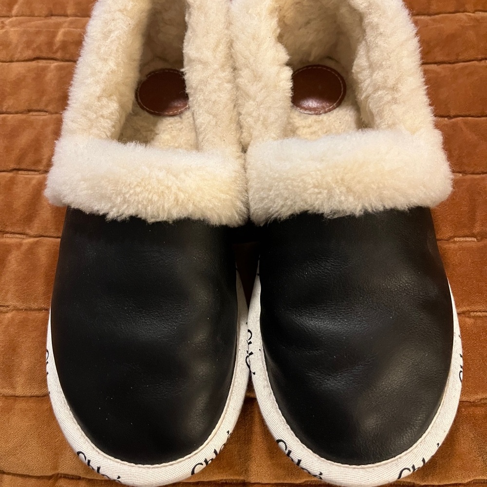 Chloé Woody Black and Cream Shearling-Lined Slippers